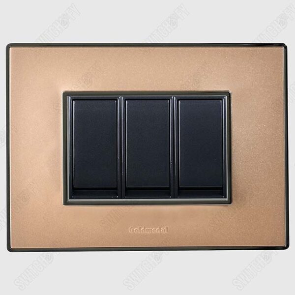 Wega Champange Gold <br>Nixon Flat Titanium Grey - Image 1