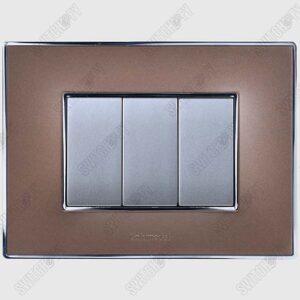 Wega Puppy Brown <br>Nixon Silver Switch