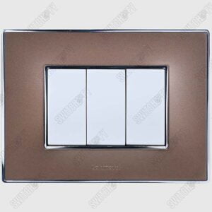 Wega Puppy Brown <br>Nixon White Switch