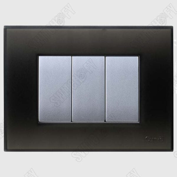 Cristallo Ice Grey with Nixon Silver