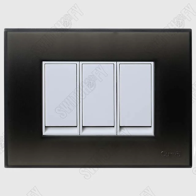 Cristallo Ice Grey with Nixon Flat White