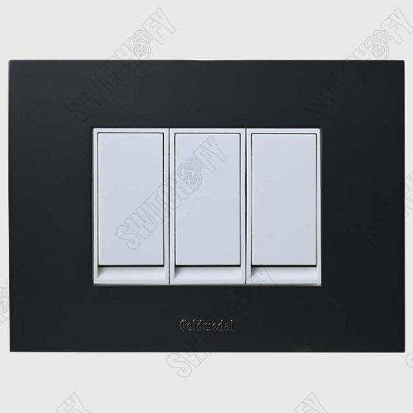 Bella Voltage Grey with Nixon Flat White