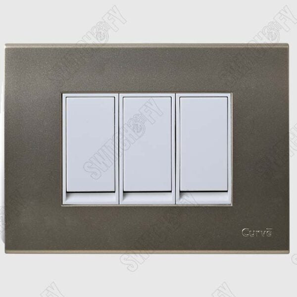 Cristallo Metalik Gold with Nixon Flat White