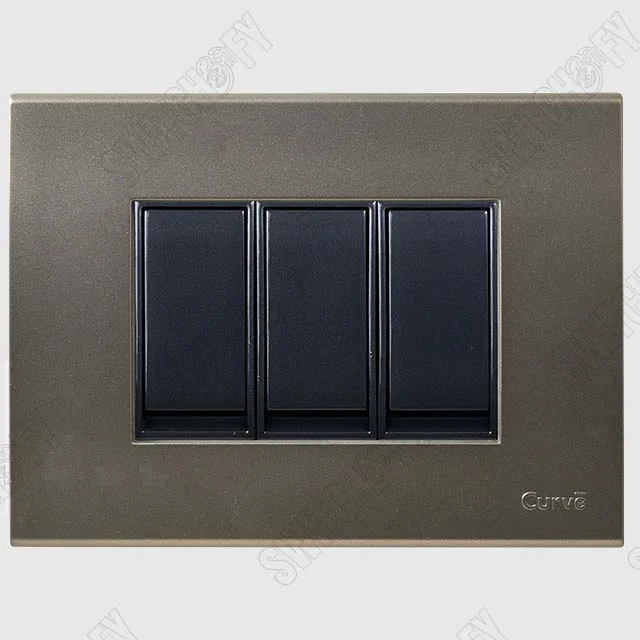 Cristallo Metalik Gold with Nixon Flat Titanium Grey