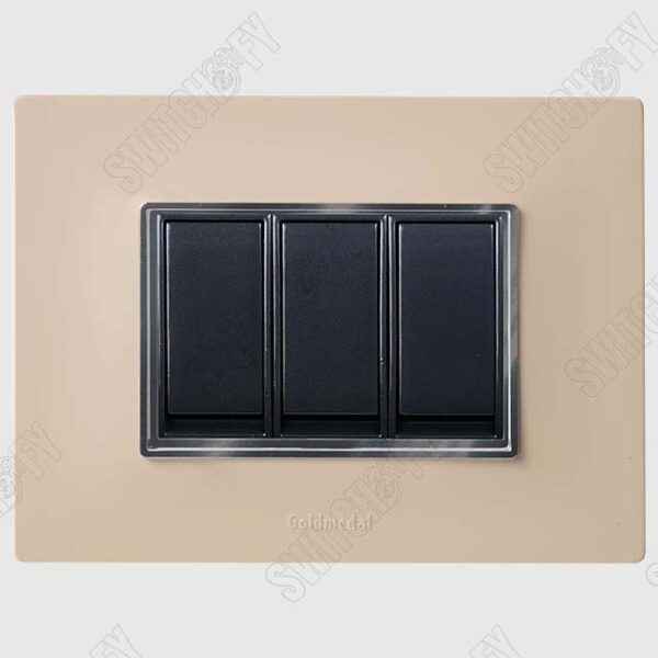 Glassio Ivory Gold with Nixon Flat Titanium Grey Glassio Ivory Gold with Nixon Flat Titanium Grey