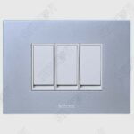 Bella Silver Streak with Nixon Flat White