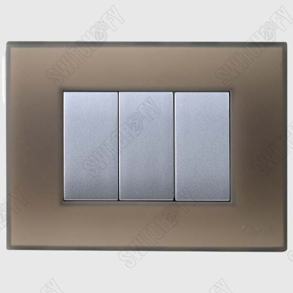 Cristallo Plum Island with Nixon Silver