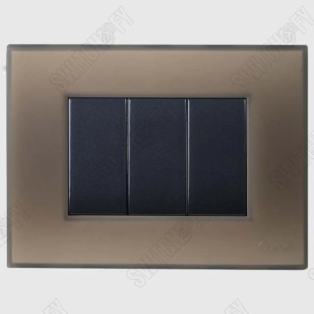 Cristallo Plum Island with Nixon Titanium Grey