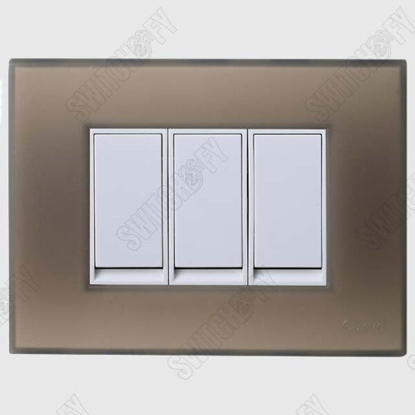 Cristallo Plum Island with Nixon Flat White