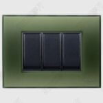 Cristallo Herbal Spa with Nixon Flat Titanium Grey