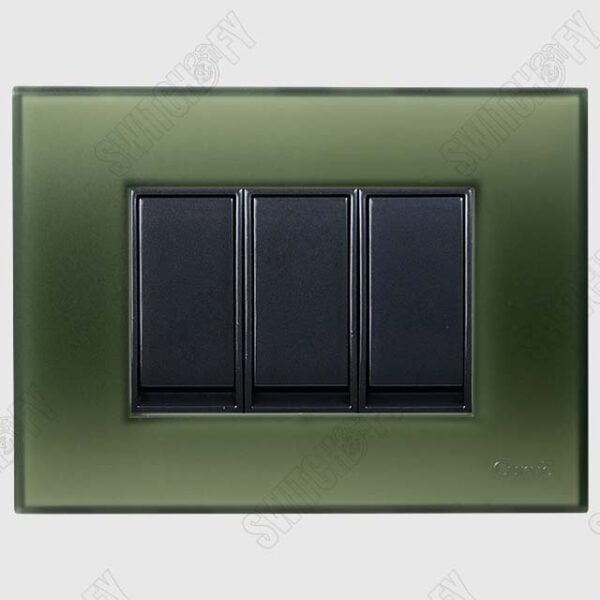 Cristallo Herbal Spa with Nixon Flat Titanium Grey