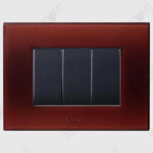 Cristallo Valentine Wine with Nixon Titanium Grey